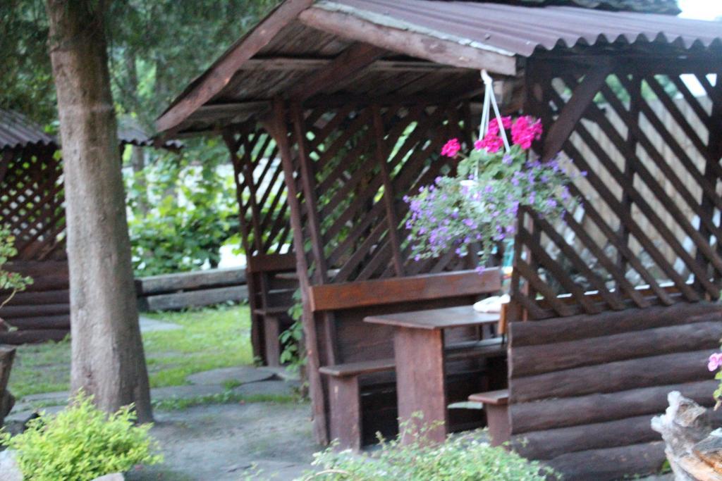 Eco Grill Hotel Restaurant Aquarius Liov Exterior foto