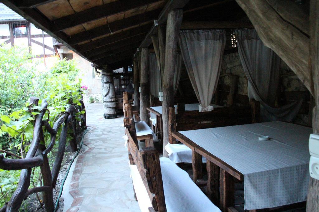 Eco Grill Hotel Restaurant Aquarius Liov Exterior foto