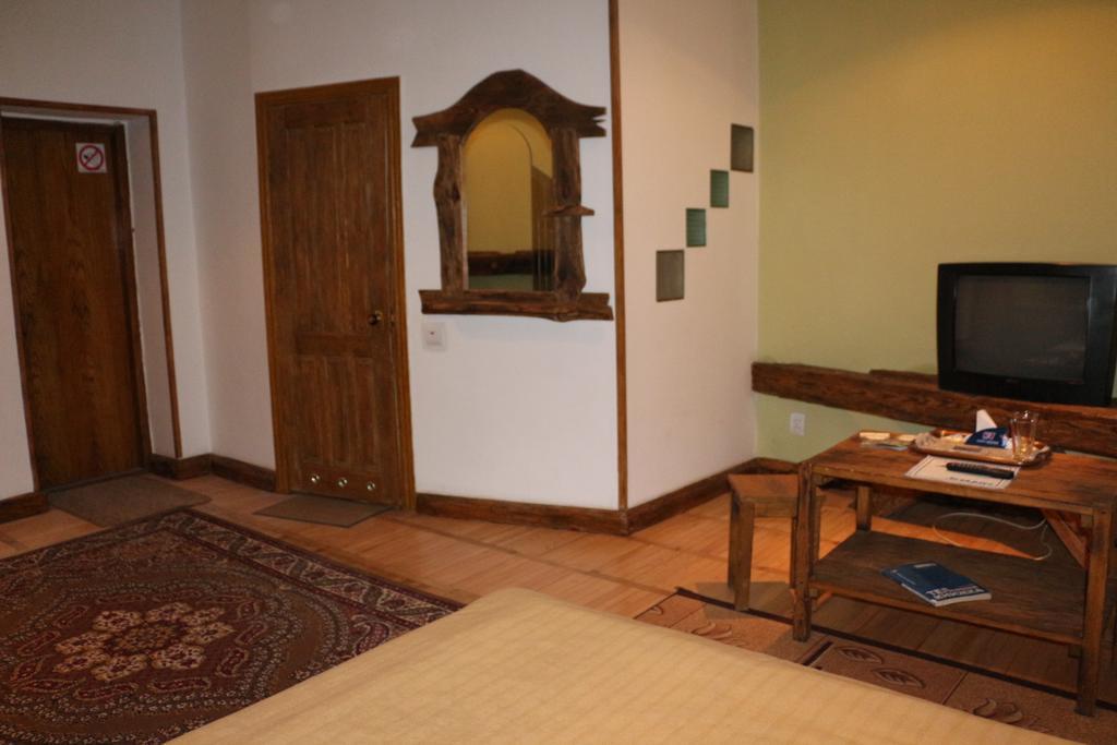 Eco Grill Hotel Restaurant Aquarius Liov Cameră foto